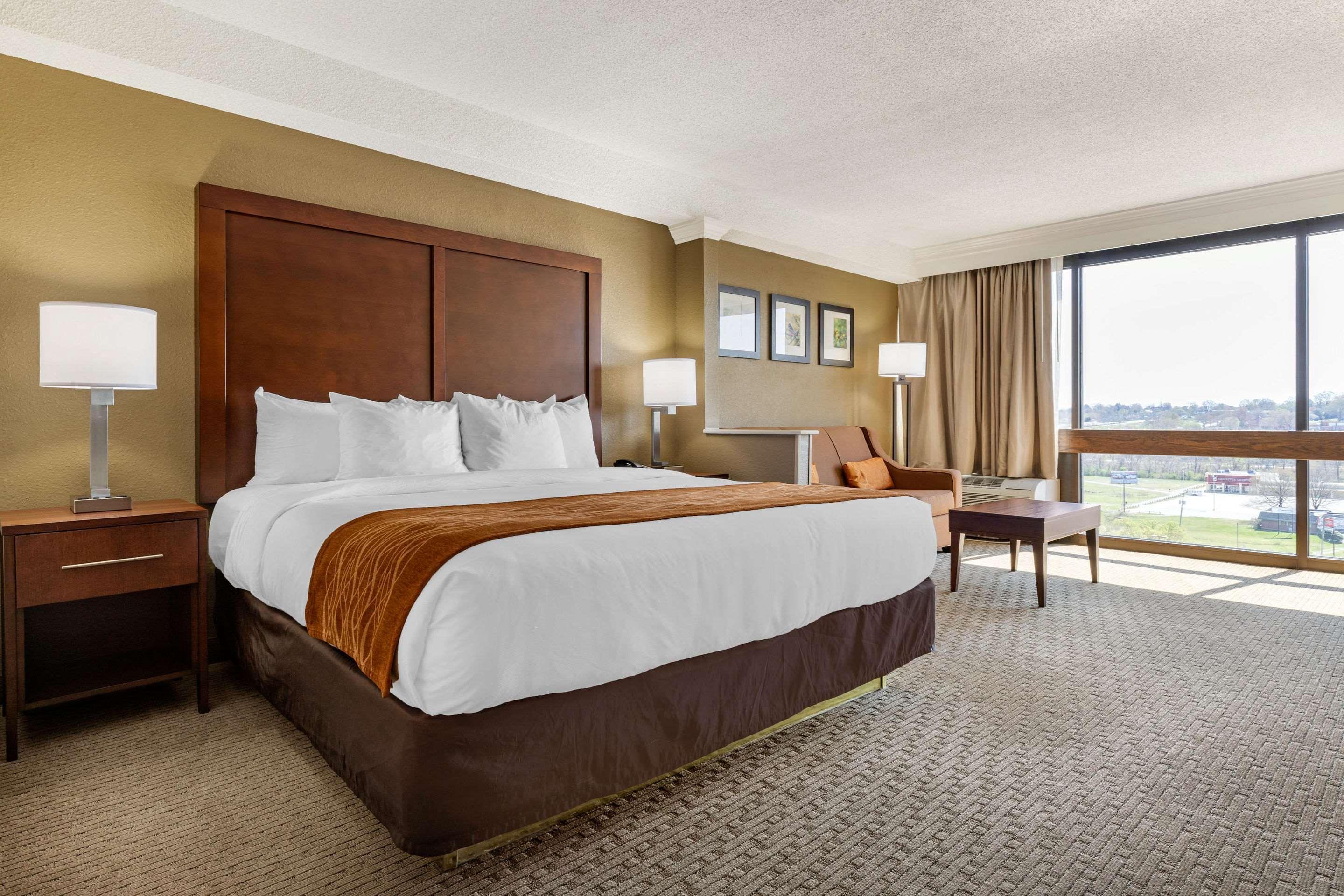 Comfort Inn&Suites near Danville Mall Extérieur photo