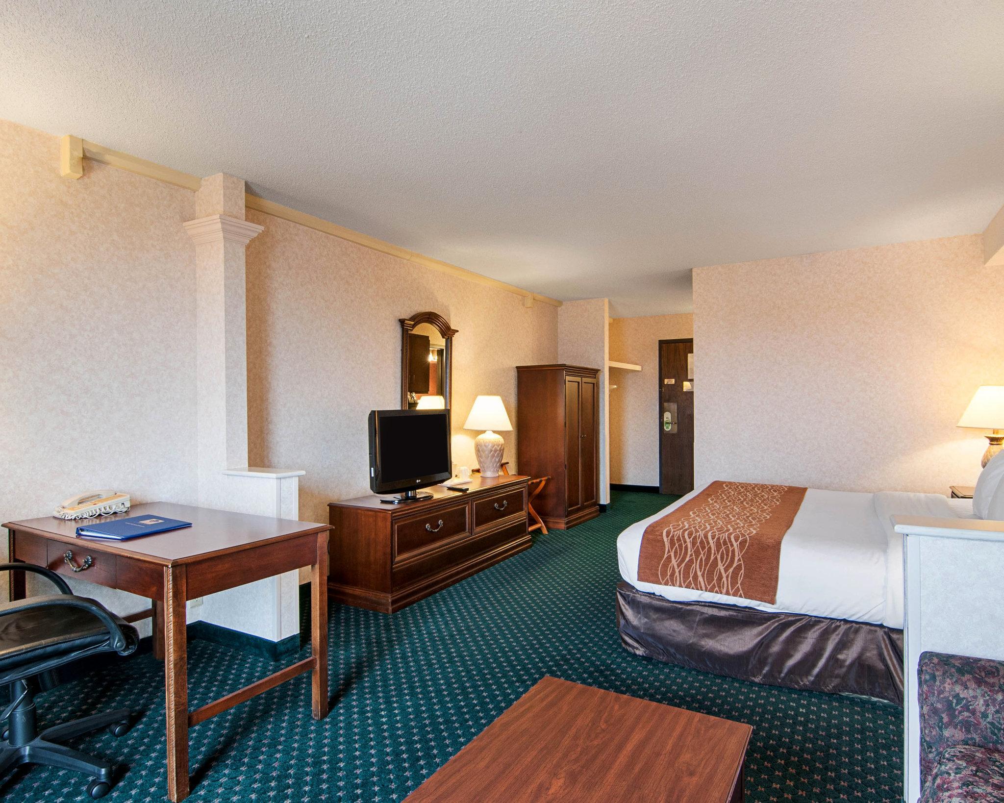 Comfort Inn&Suites near Danville Mall Extérieur photo