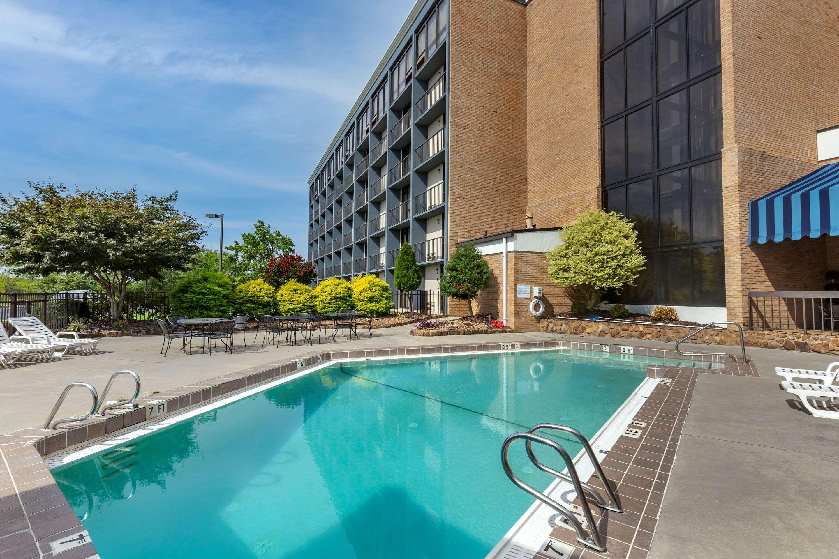 Comfort Inn&Suites near Danville Mall Extérieur photo