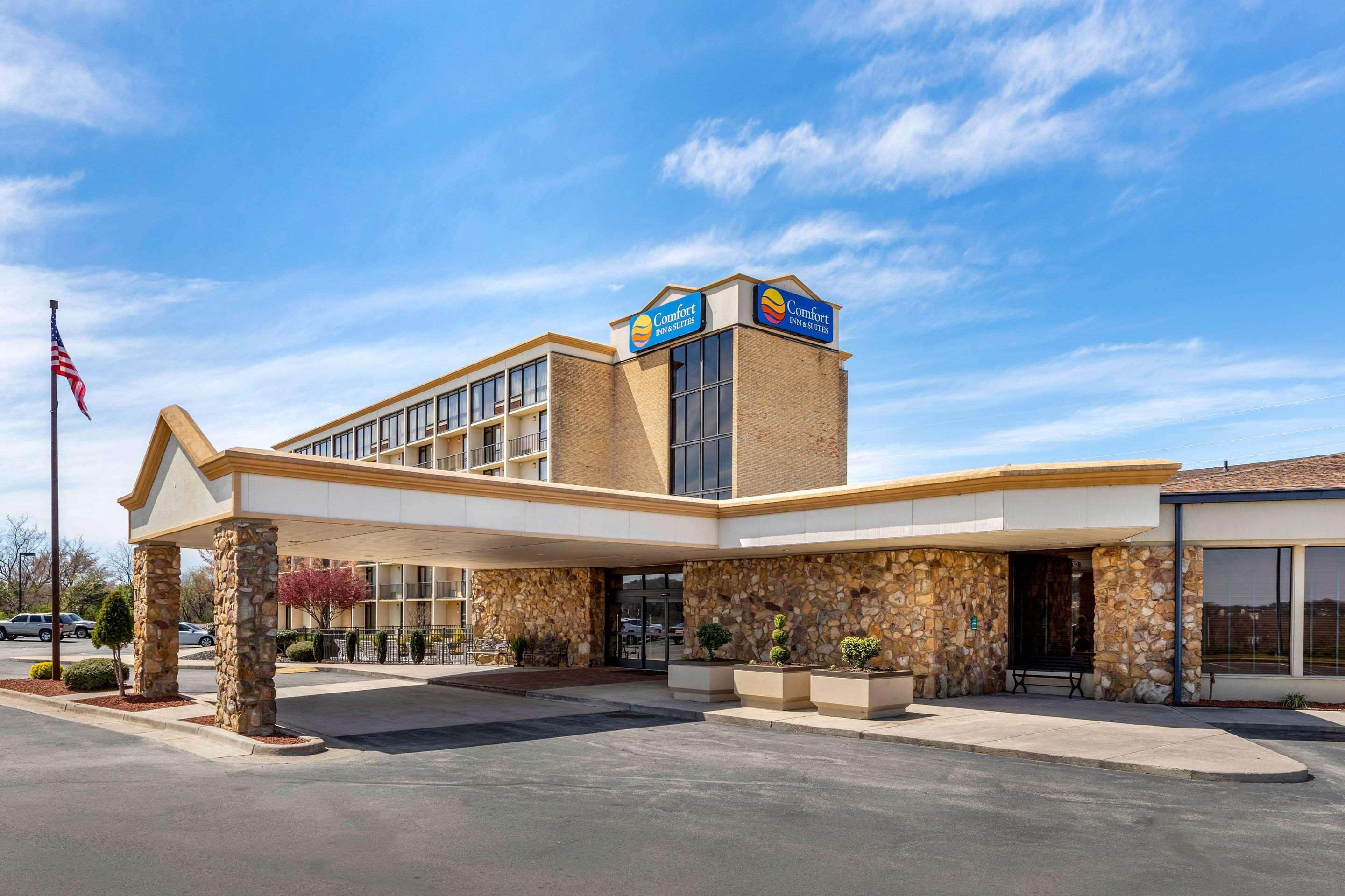 Comfort Inn&Suites near Danville Mall Extérieur photo